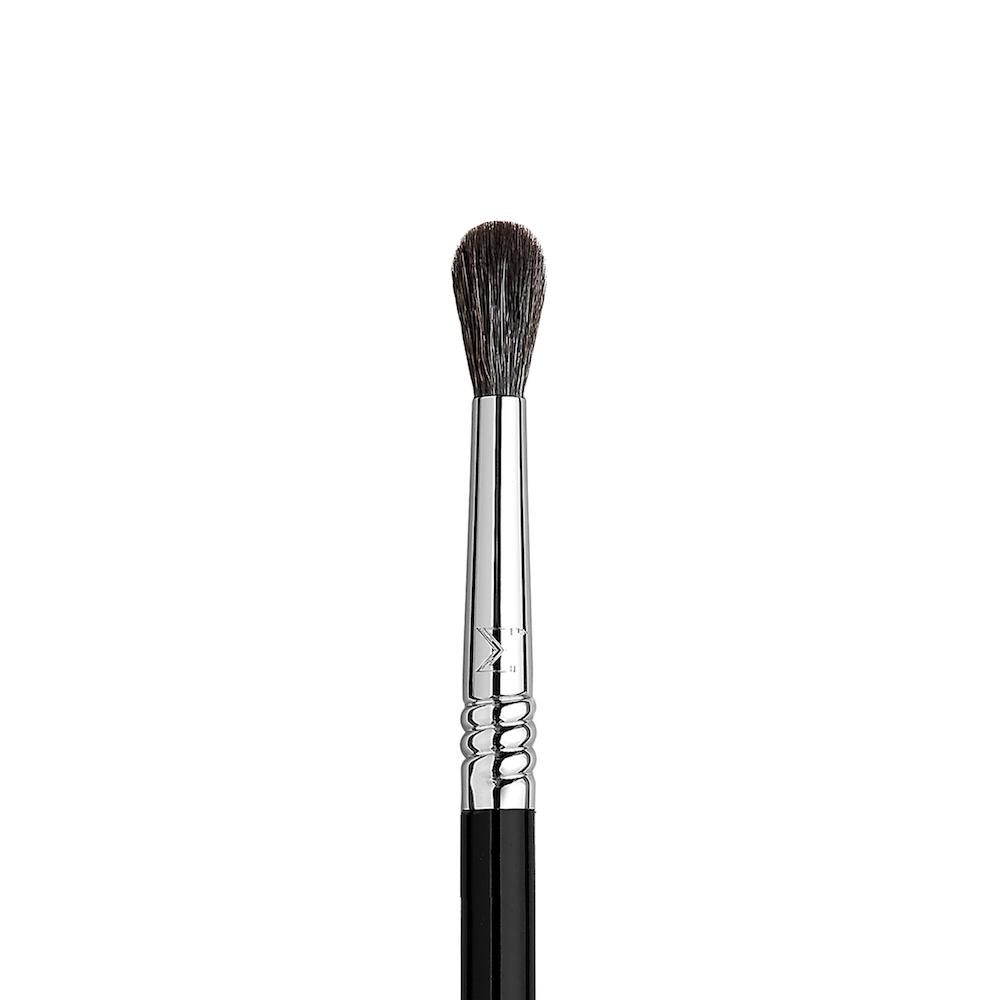 Sigma E33 Detail Diffused Crease Brush at Hermosa, Ireland's Premium Beauty Store.  (7129167986857)